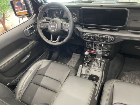 New 2025 Jeep Wrangler Unlimited Rubicon 392 image 12