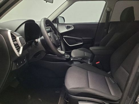 Used 2022 Kia Soul LX FWD image 17