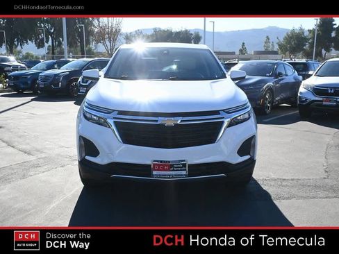 Used 2023 Chevrolet Equinox LT image 2