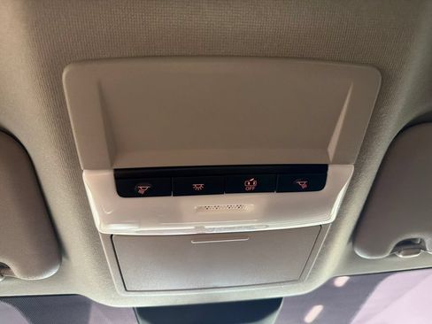 Used 2025 Nissan Sentra SR FWD image 18