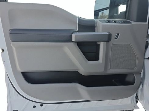 Used 2017 Ford F250 XLT image 12