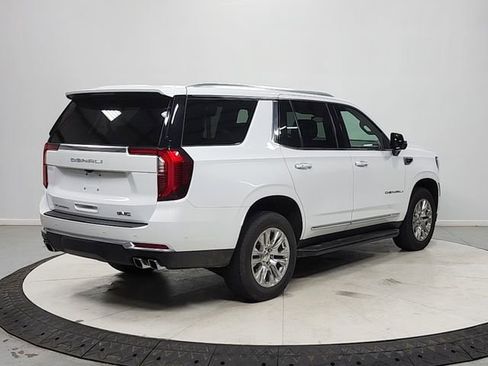 Used 2025 GMC Yukon Denali RWD image 7