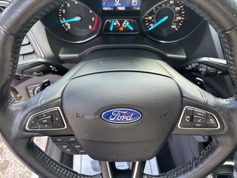Used 2017 Ford Escape Titanium image 20
