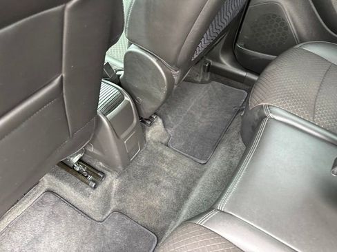 Used 2020 Buick Encore Preferred AWD/4WD image 30