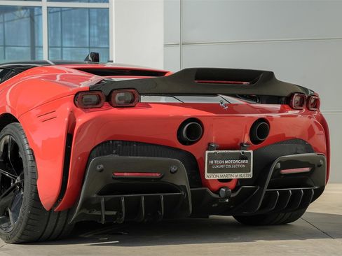 Used 2021 Ferrari SF90 Stradale image 11