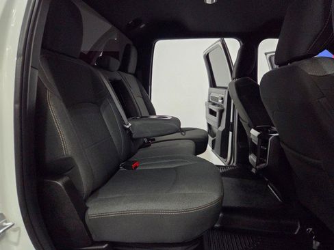 Used 2019 RAM 3500 Big Horn AWD/4WD image 9