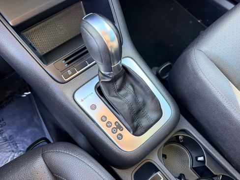 Used 2013 Volkswagen Tiguan S AWD/4WD image 13