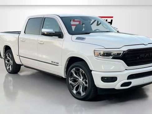 Used 2024 RAM 1500 Limited w/ Body Color Bumper Group image 1