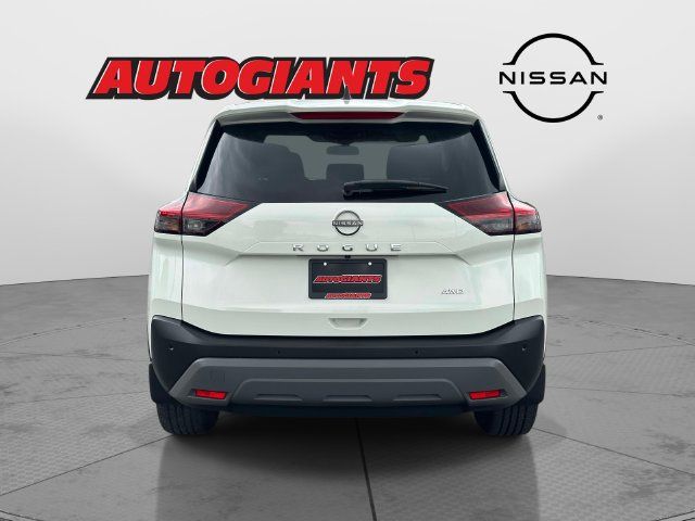 Used 2023 Nissan Rogue S AWD/4WD image 5