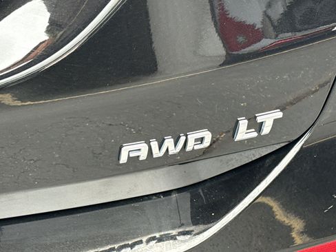 Used 2020 Chevrolet Equinox LT image 8