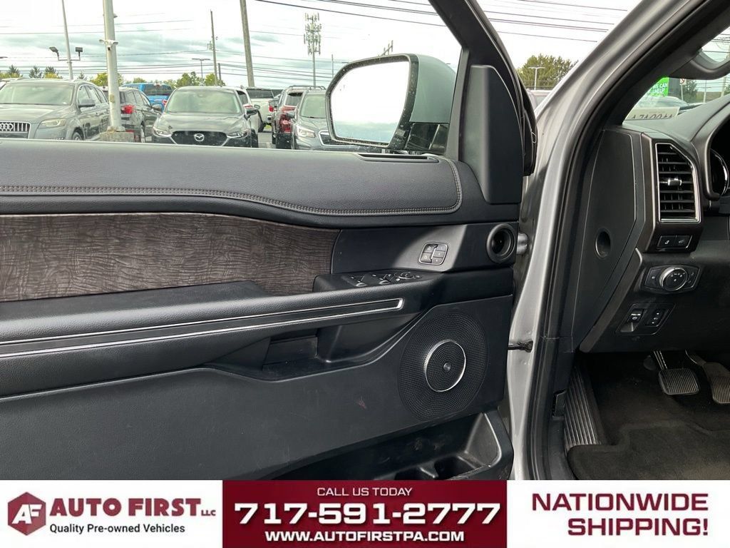 Used 2021 Ford Expedition Max Limited AWD/4WD image 5