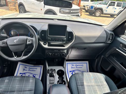 Used 2024 Ford Bronco Sport Heritage w/ Heritage Convenience Package image 13