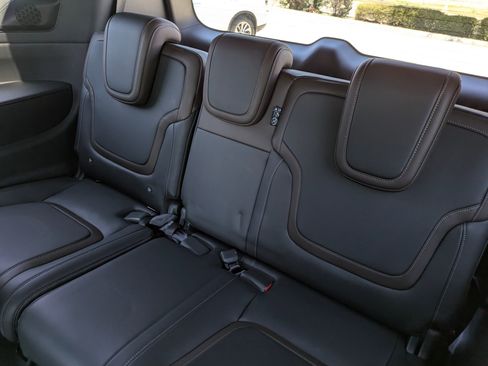 New 2026 Nissan Armada SL w/ Captain's Chari Seat Package image 19