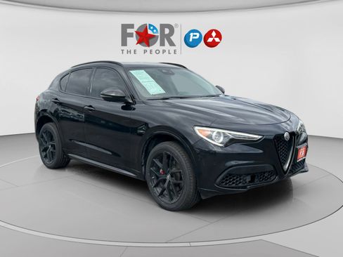 Used 2021 Alfa Romeo Stelvio Sprint w/ Nero Edizione image 7