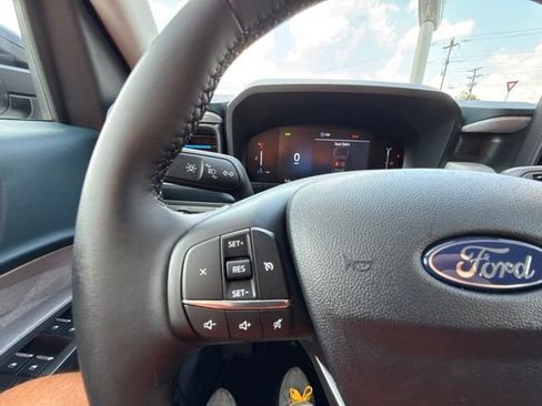 New 2026 Ford Maverick XLT w/ XLT Luxury Package FWD image 26