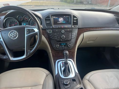 Used 2013 Buick Regal Premium image 28
