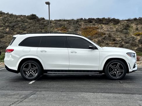 Used 2022 Mercedes-Benz GLS 450 4MATIC image 6