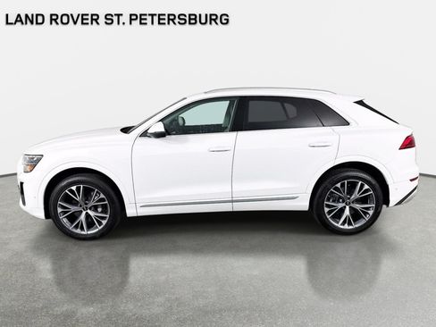 Used 2025 Audi Q8 Premium Plus AWD/4WD image 8