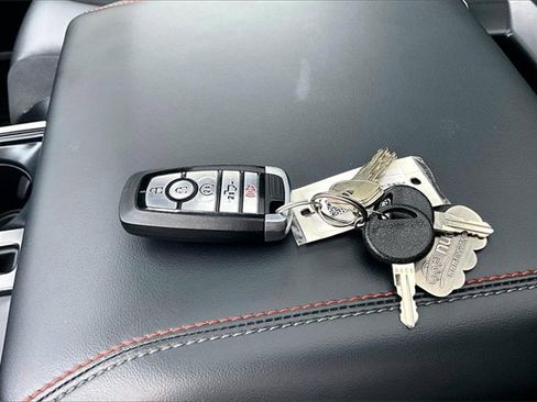 Used 2024 Ford F150 Raptor image 11