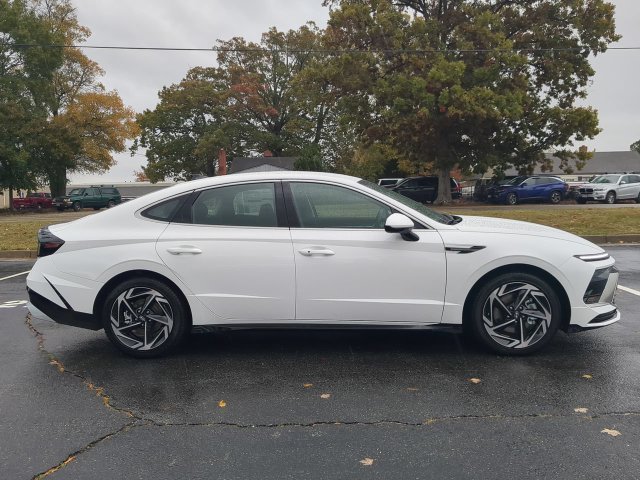 Certified 2026 Hyundai Sonata SEL AWD/4WD image 3