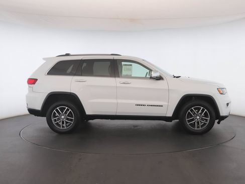Used 2020 Jeep Grand Cherokee Limited AWD/4WD image 23