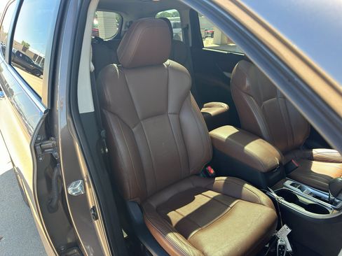 Used 2022 Subaru Ascent Touring AWD/4WD image 30