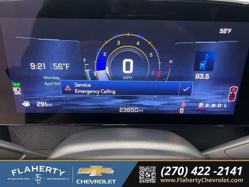 Used 2025 Chevrolet Traverse LT image 27