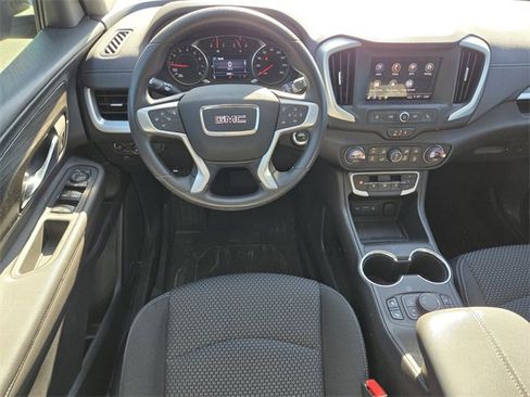 Used 2023 GMC Terrain SLE w/ Driver Convenience Package image 13
