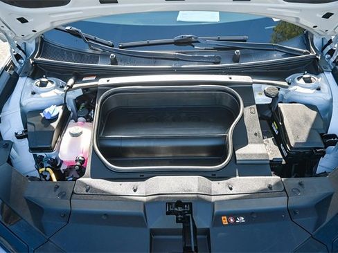 Used 2024 Hyundai Ioniq 6 Limited image 28