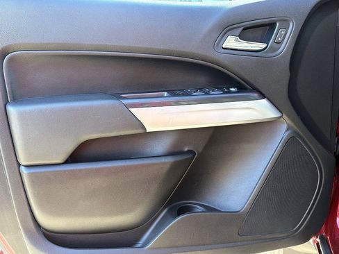 Used 2018 Chevrolet Colorado LT w/ Luxury Package, Chrome image 17