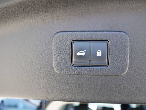 Used 2023 Nissan Armada SL AWD/4WD image 25
