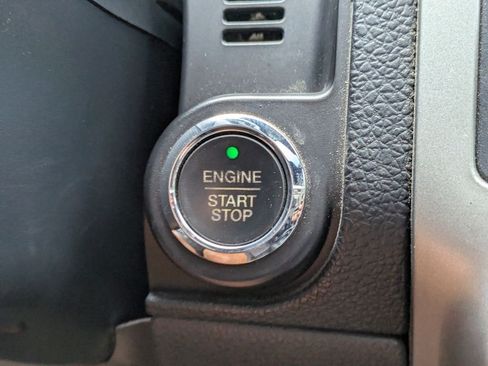 Used 2016 Ford Expedition Limited w/ Equipment Group 301A AWD/4WD image 30