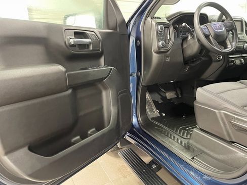 Used 2023 GMC Sierra 1500 Pro w/ Graphite Edition image 10