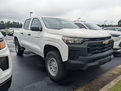 Used 2025 Chevrolet Colorado W/T w/ Advanced Trailering Package