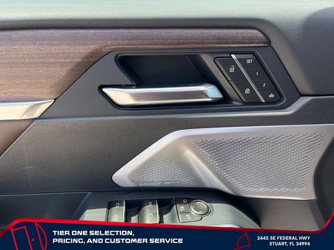 New 2026 GMC Acadia Denali Ultimate FWD image 23