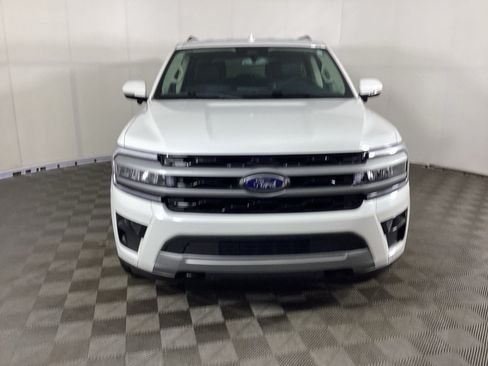 Used 2024 Ford Expedition XLT AWD/4WD image 6