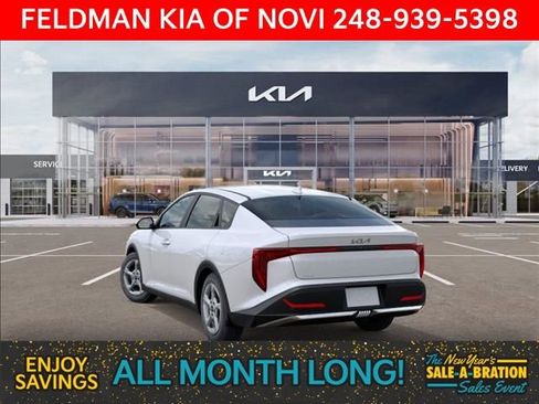 New 2025 Kia K4 LXS image 4
