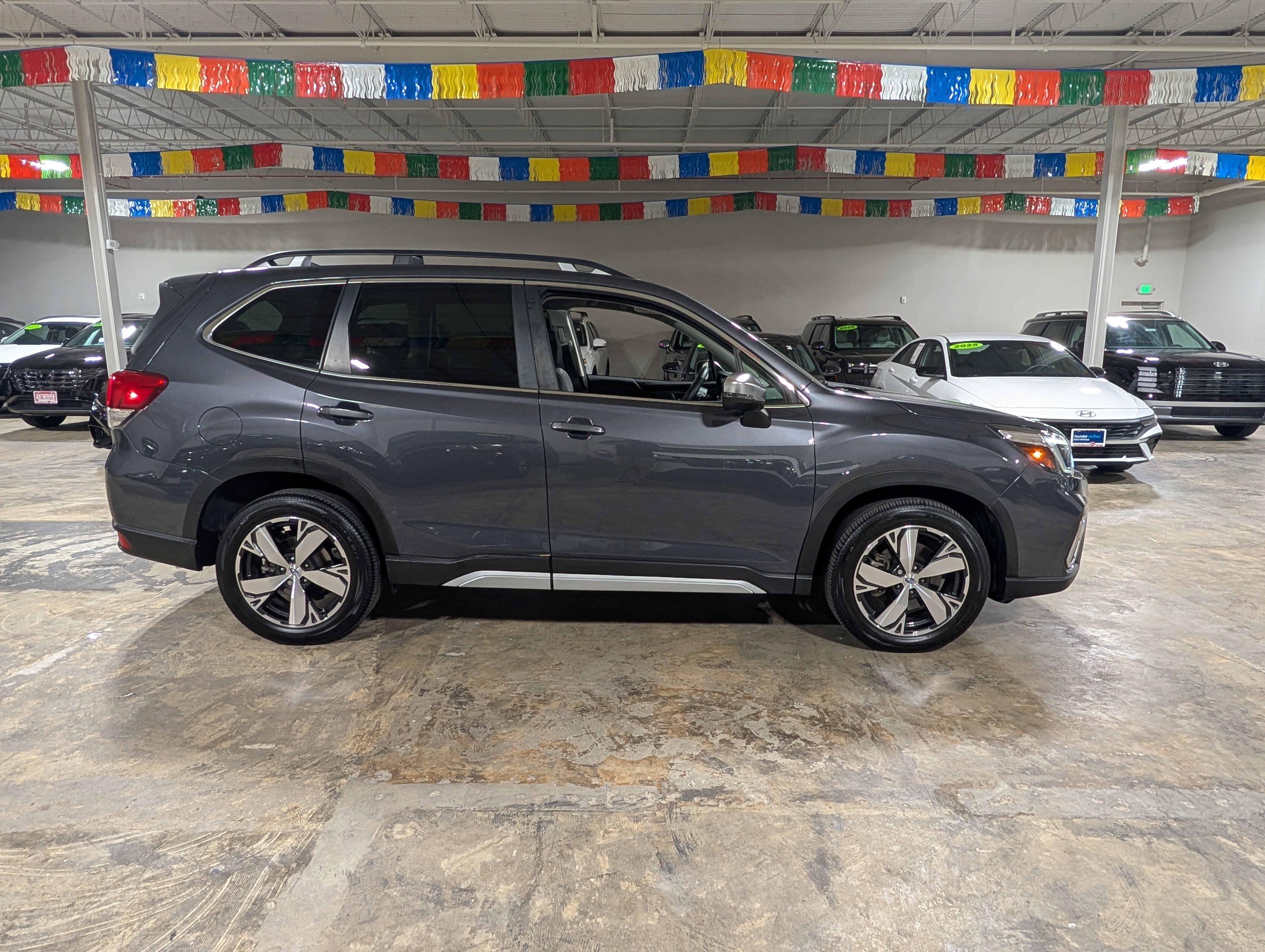 Used 2020 Subaru Forester Touring AWD/4WD image 2