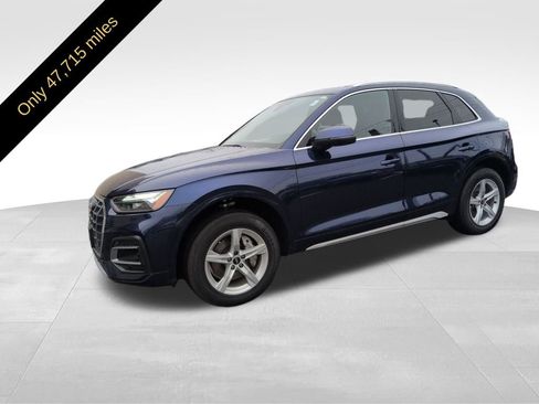 Used 2023 Audi Q5 2.0T Premium w/ Convenience Package image 2