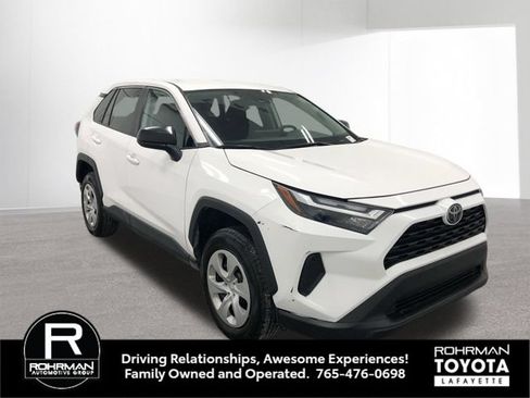 Used 2024 Toyota RAV4 LE FWD image 9