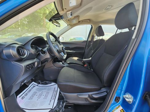 Used 2024 Nissan Kicks S image 10