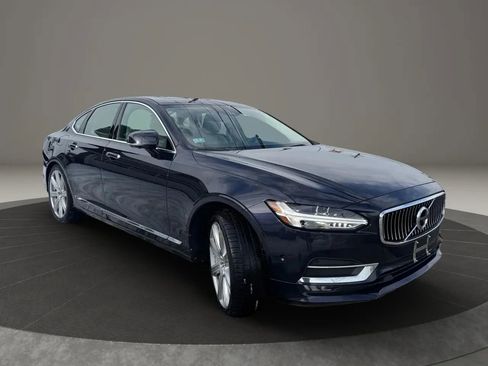 Used 2017 Volvo S90 T6 Inscription w/ Vision Package image 3
