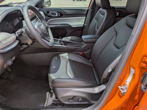 New 2026 Jeep Compass Limited AWD/4WD image 10