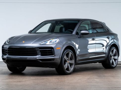Used 2022 Porsche Cayenne Coupe AWD/4WD image 3