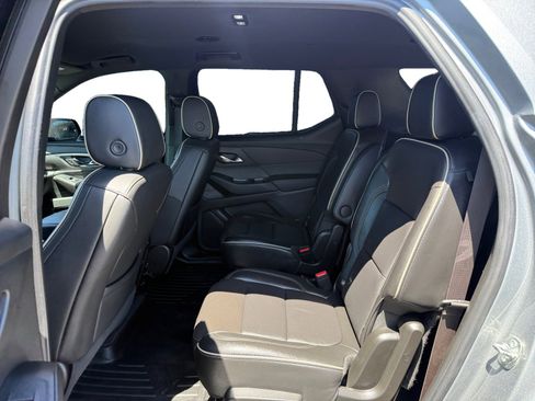 Used 2023 Chevrolet Traverse Premier AWD/4WD image 16