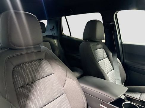 New 2026 Chevrolet Equinox LT w/ LPO, Floor Liner Package AWD/4WD image 29