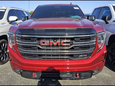 Used 2025 GMC Sierra 1500 AT4 w/ AT4 Premium Package AWD/4WD image 6