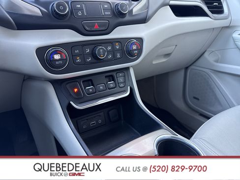 Used 2020 GMC Terrain Denali w/ Denali Premium Package image 18