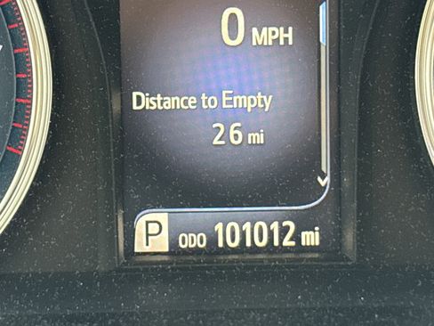 Used 2017 Toyota Camry XLE image 22