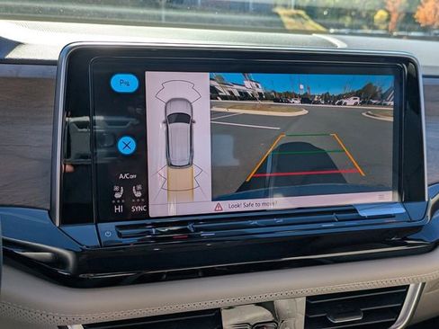 New 2026 Volkswagen Atlas SE FWD image 25